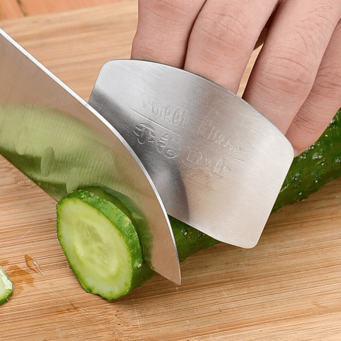 1pc Stainless Steel Finger Guard 1pc, Finger Guard Stainless Steel Finger Guard For Slicing Reusable Finger Guard Kitchen Finger Guard Metal Finger Guard Cutting Protector Safety Cutting Tools Kitchen Accessaries Kitchen Tools Kitchen Accessories
