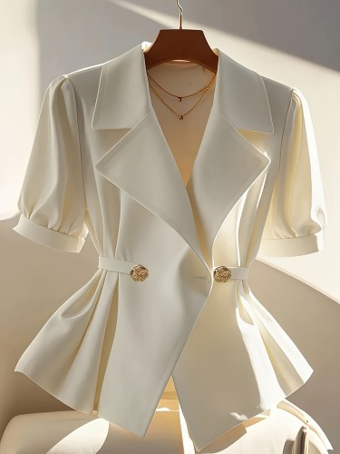 A Solid Color Short-Sleeve Button-Up Shirt for Women, Perfect for Everyday Wear.