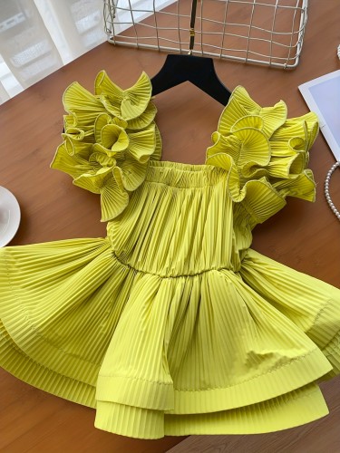 Elegant Off-Shoulder Pleated Blouse with Ruffle Detail - Chic Solid Color, Tie-Waist Design, Perfect for Spring\u002FSummer, Adult Women'S Fashion, Casual Attire|Ruffle Detail Top| Shirting styl