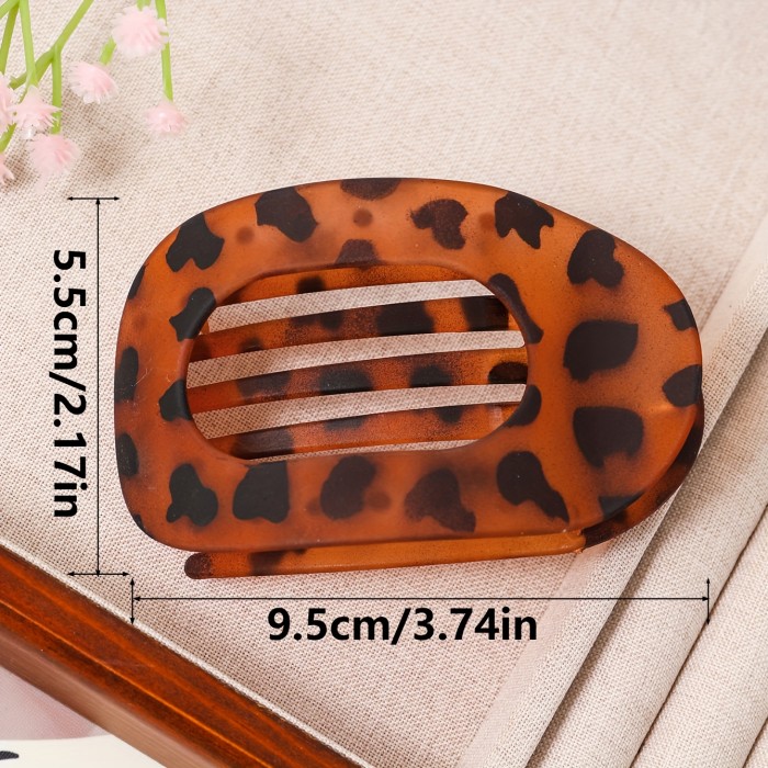 3pcs Plastic Flat Oval Hair Clip, Summer Minimalist Leopard Print Back Of The Head Disc Hair Clip, Curved Arc Design Temperament Shark Clip Hair Accessory