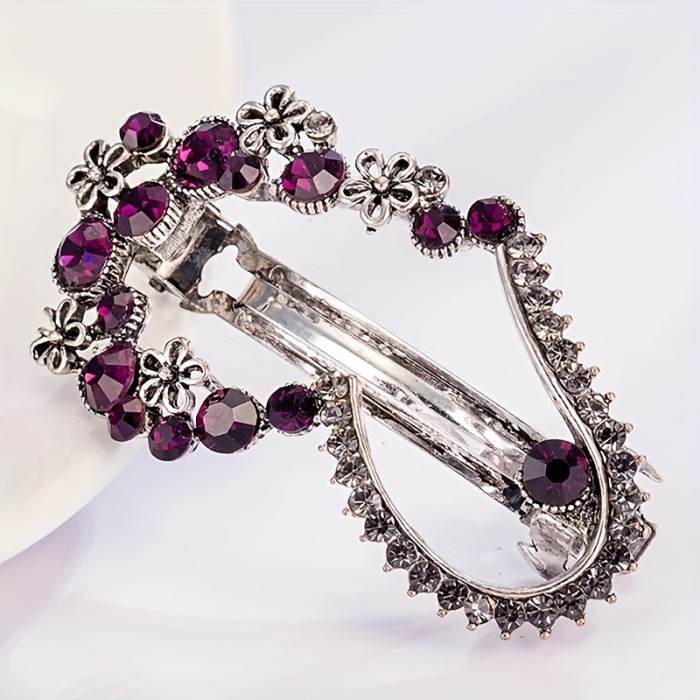Vintage Elegant Heart-Shaped Hair Clip with Rhinestone Accents, Alloy Flower Hollow Claw Hairpin for Women, Fashion Hair Accessory for Half-Up Hairstyles - Single Piece