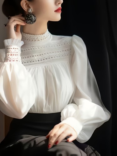 2025 Spring\u002FSummer New Women's Shirt Top Design Low Luxury Solid Color Mesh Cutout Top