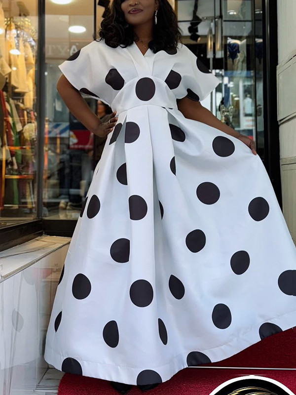 A-Line Half Sleeves Pleated Polka-Dot V-Neck Maxi Dresses