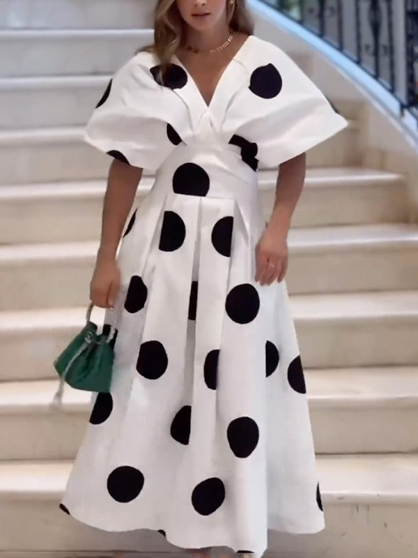 A-Line Half Sleeves Pleated Polka-Dot V-Neck Maxi Dresses