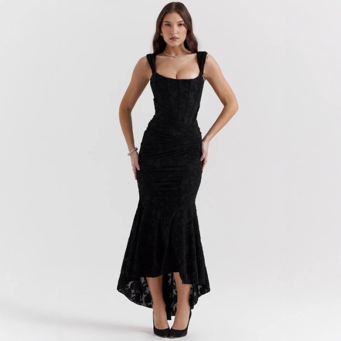 Sexy and Fashionable One Collar Strapless Fish Bone Wrapped Buttocks Fish Tail Long Skirt for Women
