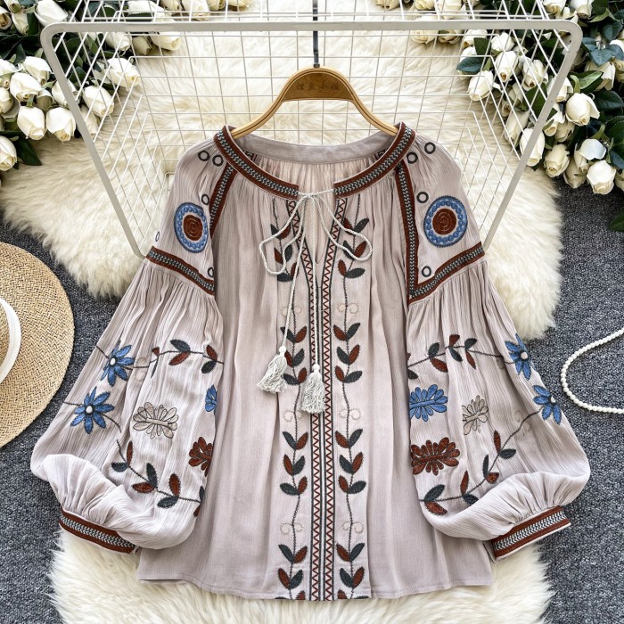 Women's Fashion Loose Ethnic Embroidery Round Neck Lace Lantern Sleeve Top Shirt