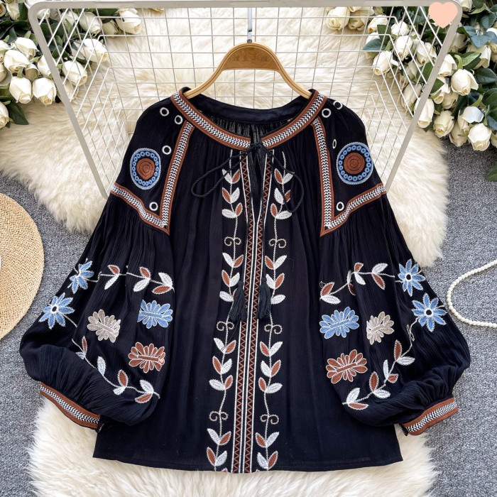 Women's Fashion Loose Ethnic Embroidery Round Neck Lace Lantern Sleeve Top Shirt