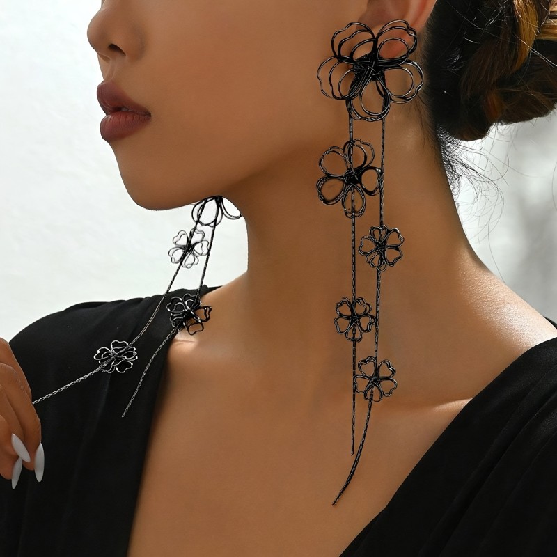 1 Pair LXALRY Elegant Bohemian Floral Tassel Drop Earrings for Women - Vintage Metal Hollow Flower Design, Long Dangle Style for Parties, Daily Wear & Special Occasions, Perfect Gift Idea, Novelty Earrings
