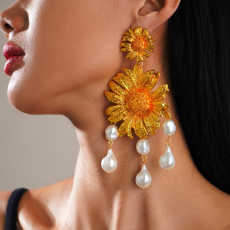 1 Pair Elegant Luxury Geometric 3D Floral Dangle Earrings with Golden-Tone Metal, Orange Flowers & White - Women's Party Wedding Formal Event Jewelry, Evening Wear Accessories, Sophisticated Style, Premium Accessories, Fashion Lovers, Special Occasion Jewelry, Delicate Design, Statement Jewelry, Fashionconscious Women