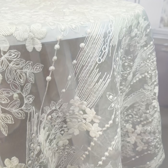 Elegant Lace Macrame Tablecloth - Vintage Embroidered Design, Shabby Chic Rectangular Cover for Weddings, Banquets, and Holiday Dinners, 52\