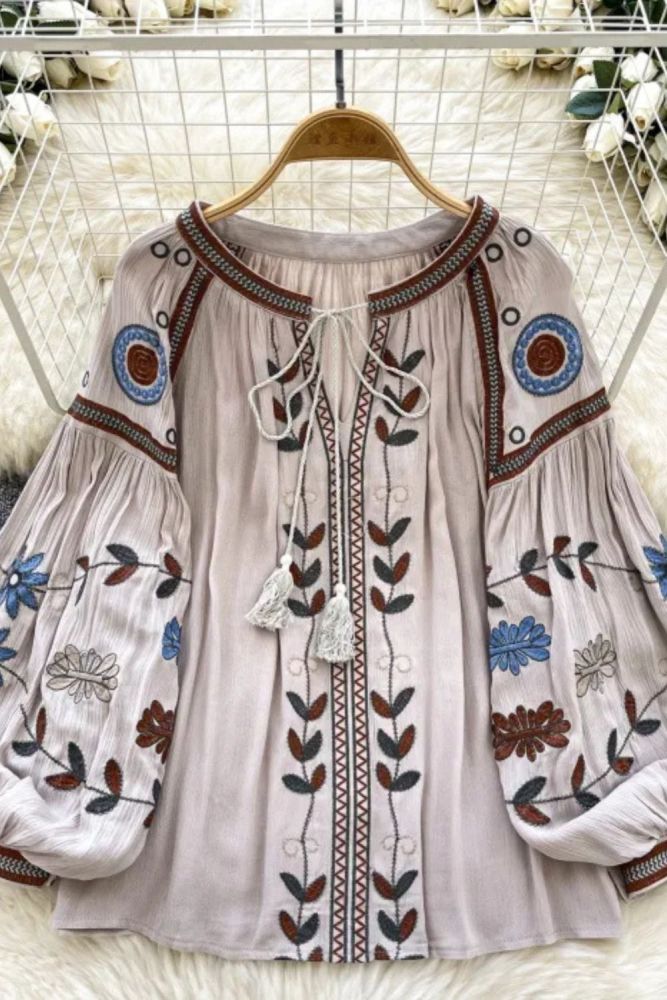 Women's Fashion Loose Ethnic Embroidery Round Neck Lace Lantern Sleeve Top Shirt