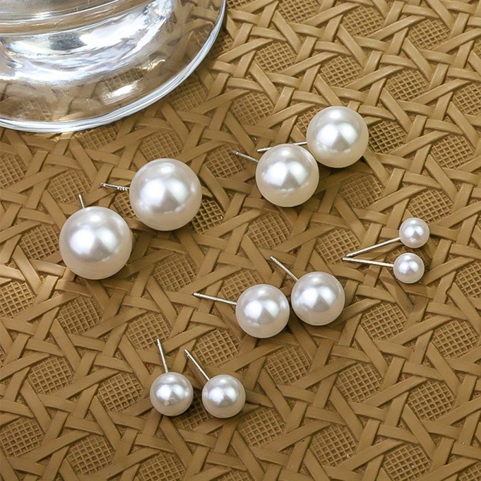 Elegant 925 Silver Pearl Earrings: Dazzling Imitation Pearls on Zinc Alloy Base for a Sophisticated Everyday Look