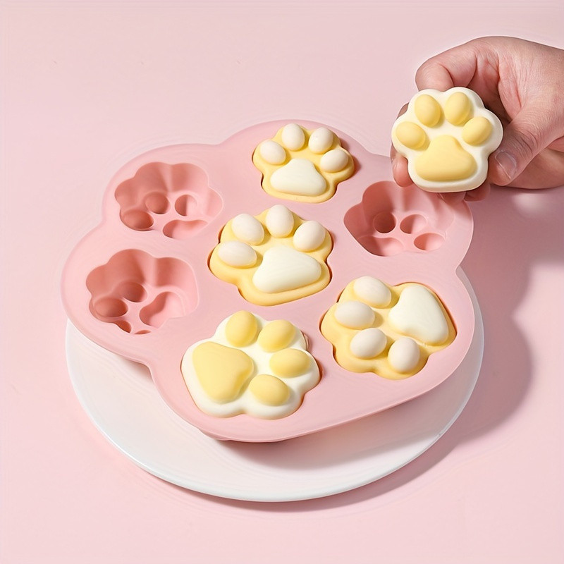 1pc, Silicone Paw Print Mold, 7 Cavity Dog Treat Molds Non-Stick Food Grade Silicone Molds For Making Biscuits, Cookie, Candy, Baking, Chocolate, Jelly, Bakeware, Kitchen Supplies, Kitchen Accessories