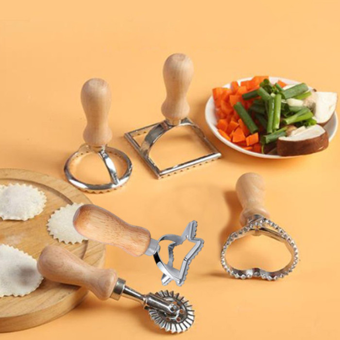 Cookie Mold Set, Ravioli Cutter with Wooden Handle, Ravioli Maker, Cake Cutter, Pasta Molds, Tools for Making Ravioli, Round, Pentagram, Square, Heart Cookie Mold and Pasta Wheel with Wooden Handle
