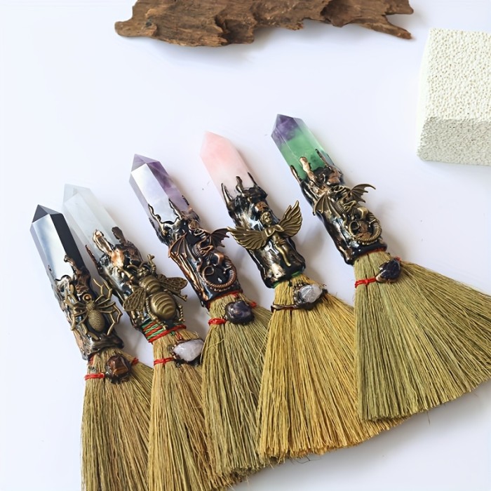1pc Artificial Crystal Wands Crystal Point Shaped Wiccan Magic Broom Quartz For Cleansing