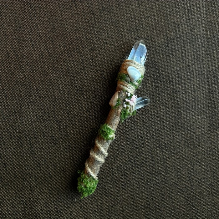 Bohemian White Crystal Wand with Green Accents