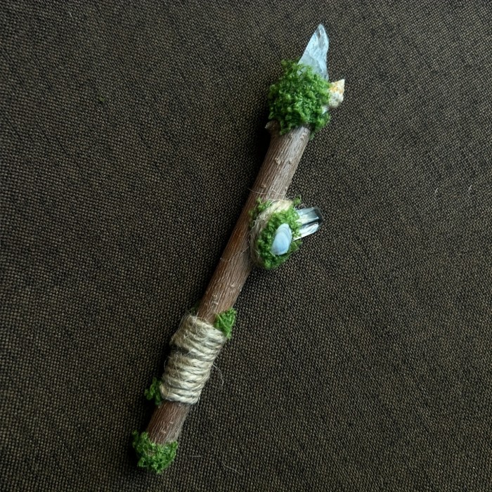 Bohemian White Crystal Wand with Green Accents