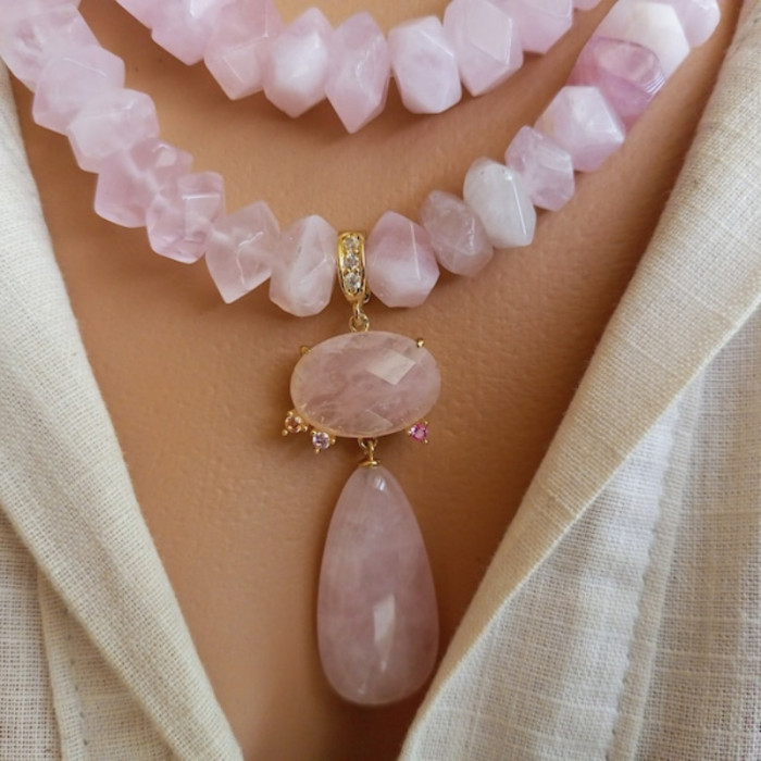 Bohemian Style Handmade Beaded Natural Stone Women'S Neck Jewelry Pink Quartz Crystal Necklace