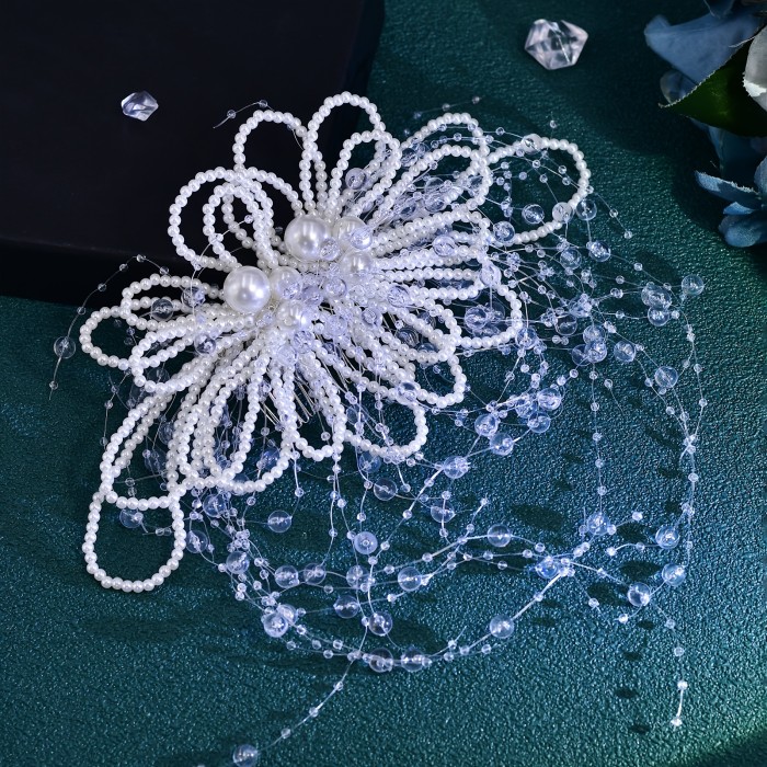 Elegant Faux Pearl and Beaded Bridal Hair Comb Accessory for Women