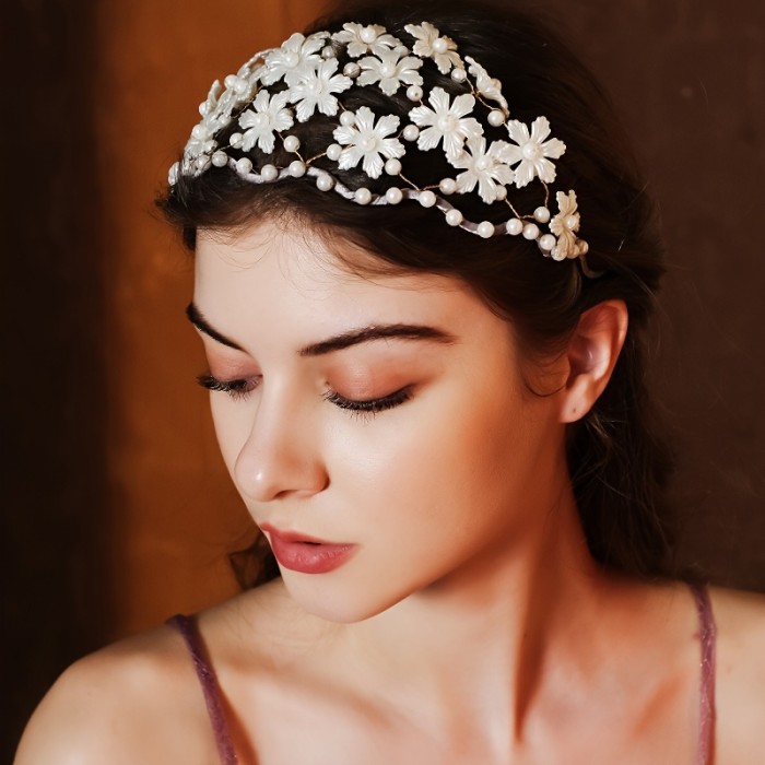 High-end retro handcrafted Imitation Pearl string petal pressed headband
