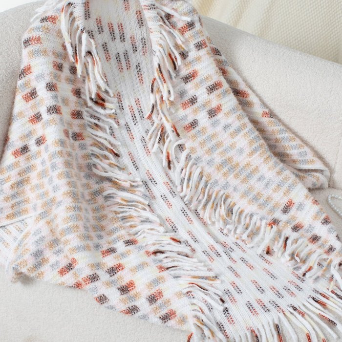 Casual Loose Sweater  Vibrant Plaid Shawl with Tassels for Women