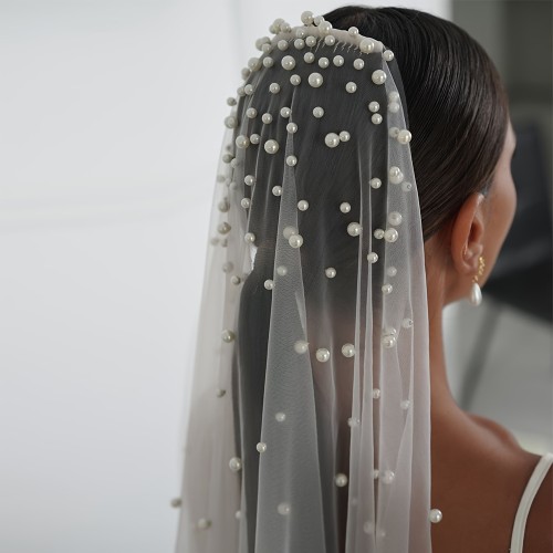 Vintage Bridal Veil Vintage Wedding Accessory, Short Bridal Veil | Adorned with Artificial Pearls