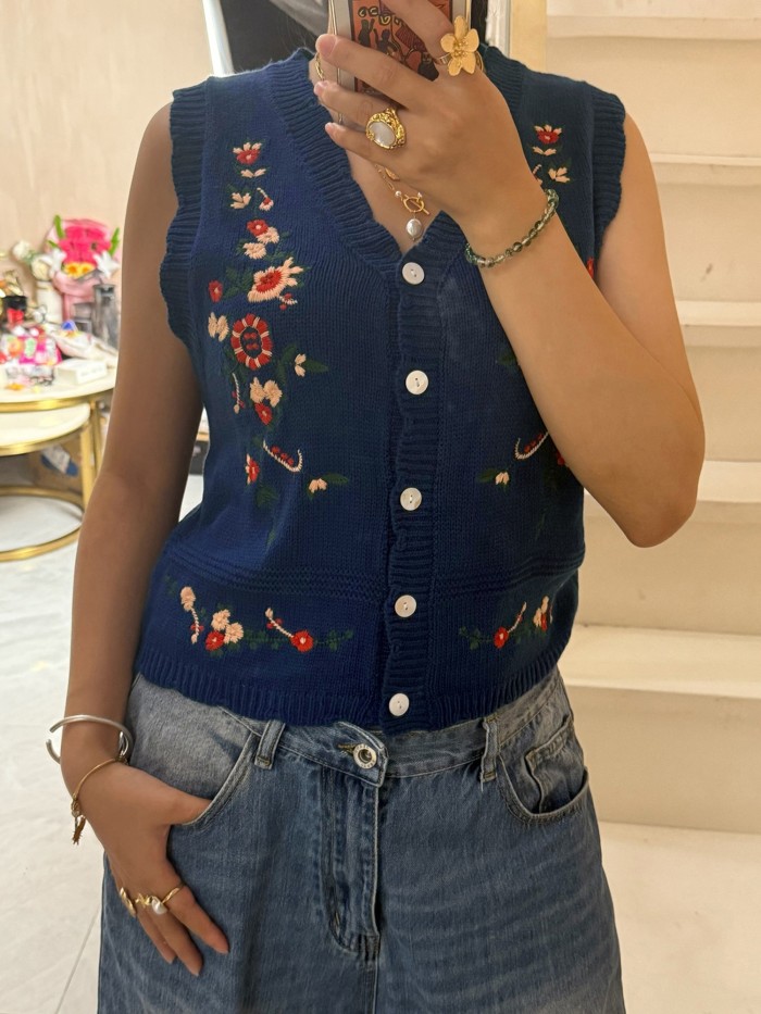 Women's Vibrant Loose Fit Casual Winter Floral Vest Sleeveless Sweater