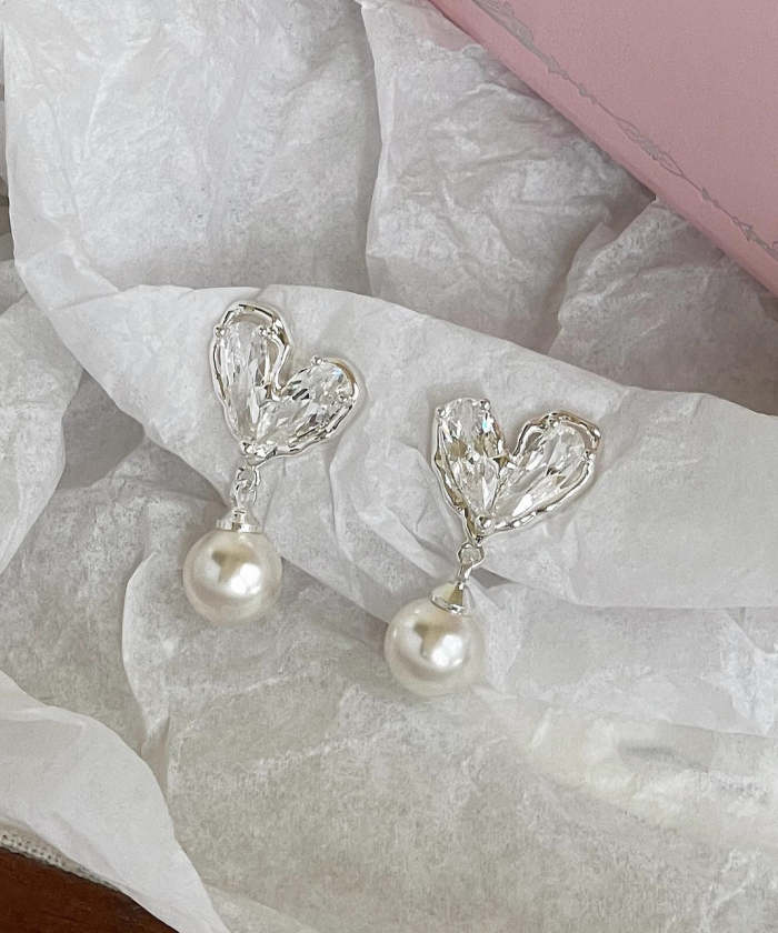 Chic White Copper Overgild Pearl Love Drop Earrings