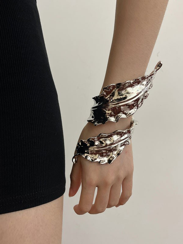 Solid Color Shiny Pleated Geometric Bracelet Accessories