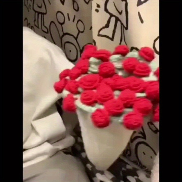 1pc Crochet Rose Blanket Handmade Crochet Rose Bouquet Blanket, 1pc Roll-Up Floral Throw | Perfect Gift for Christmas, Valentine's Day & Mother's Day, Versatile Decorative Accessory