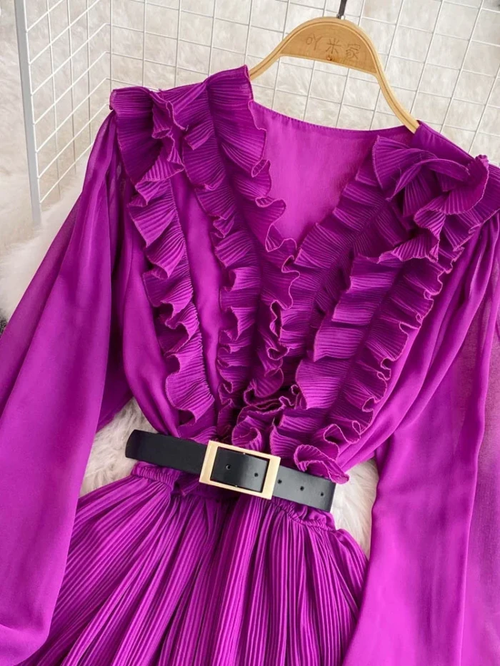 Retro Temperament V-neck Ruffled Bubble Long-sleeved Waist Slimming A-line Pleated Dress