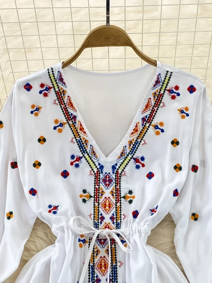 Bohemian Retro Ethnic Embroidery V-neck Waist A-line Seaside Holiday Swing Long Vestidos Dress