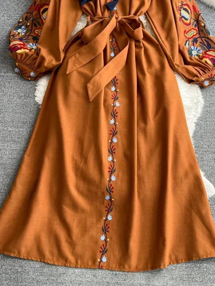 Women Vintage Ethnic Lantern Long Sleeve Embroidered Round Neck Slim A-line Cotton Linen Dress