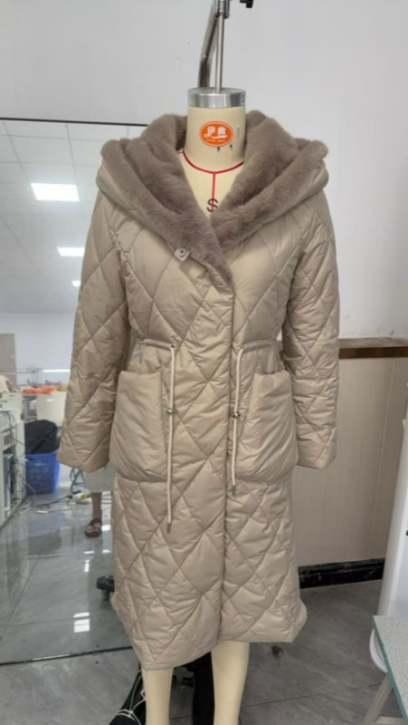 Winter Women Loose Cotton Padded Jacket Ladies 2025  Long Over The Knee Puffer Coat Female Hooded Warm Cotton Padded K193A