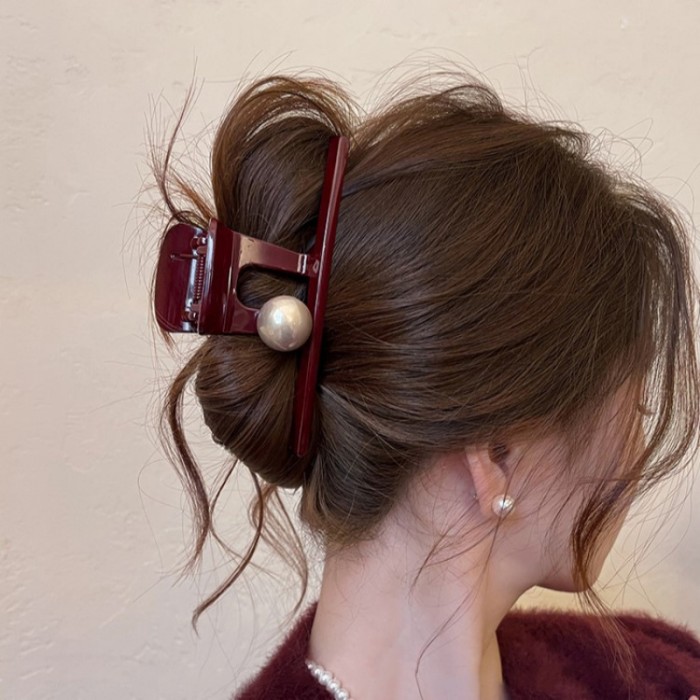 Large Red Pearl Hair Grab for Women Girls Headwear Simple Hairpin Hair Volume Shark Clip Hair Claw Back of Head Hair Accessories