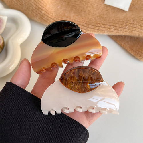 Vintage Spliced Acetic Acid Hair Claw Clip Headwear for Women 2024 High Quality Korea Elegant Geometric Hairpin Hair Accessories
