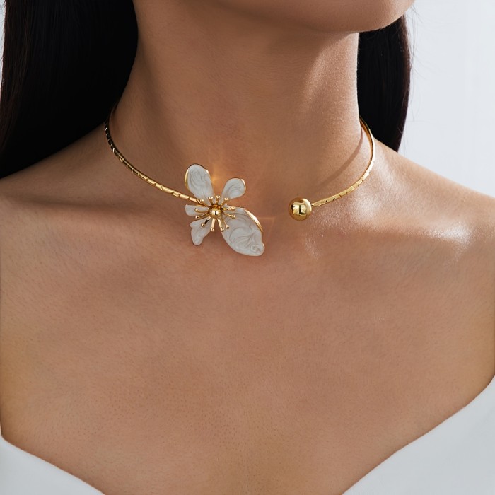 Stylish Enamel Oil-Textured Floral Geometric Choker ✨