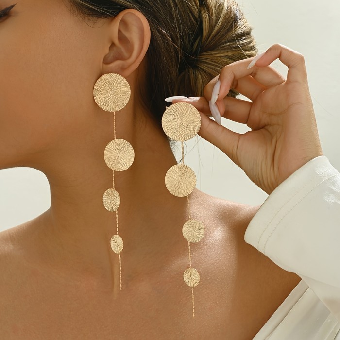 1 Pair of Round Earrings, Unique and Bold Fashionable Trendy Hoop