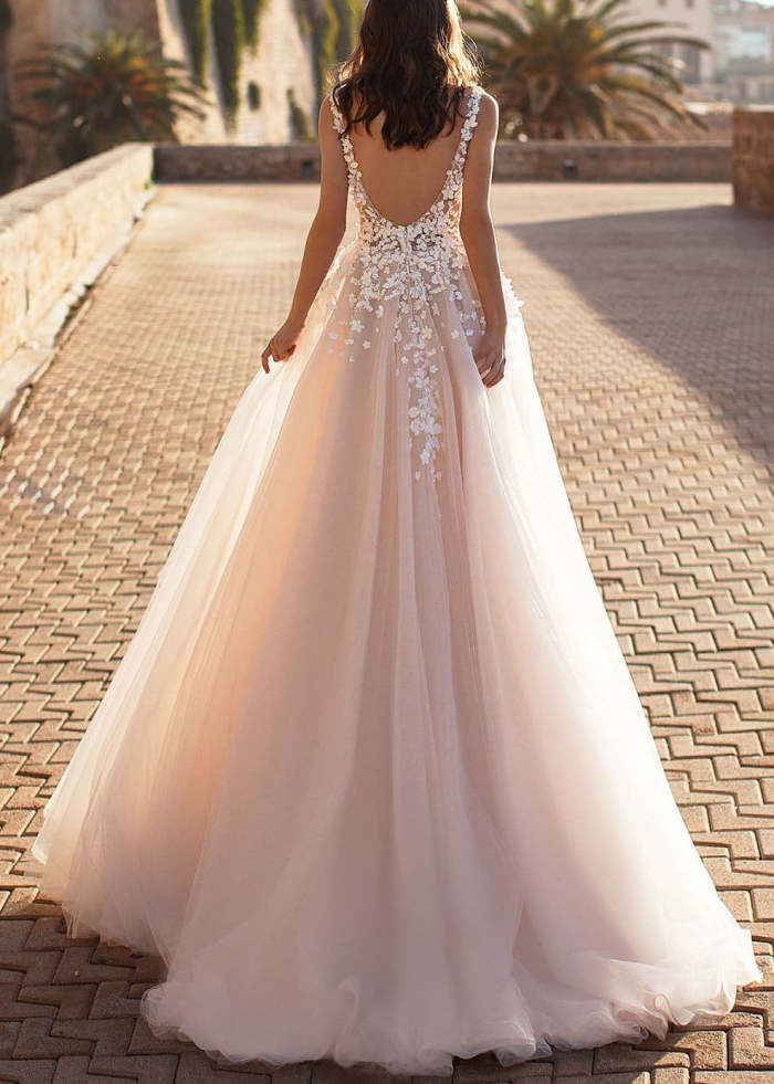 New Fashion V Neck Embroidered Lace Dress