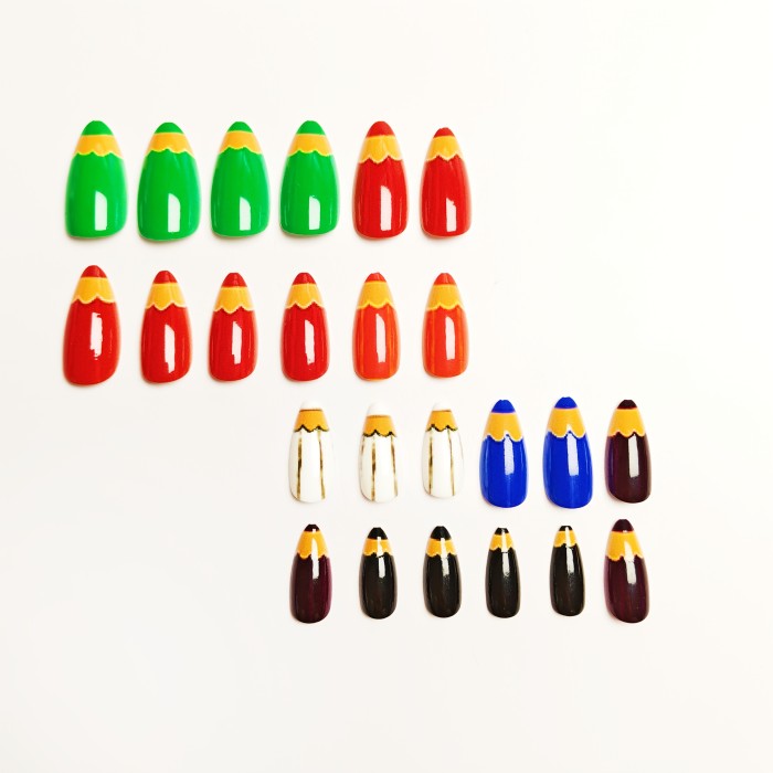 💅 Mixed Color Teardrop Press-On Nails