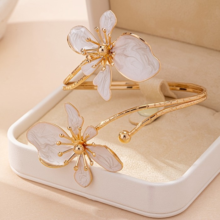 Vintage Floral Wrap Irregular Bangle, Fashionable, Elegant, and High-end
