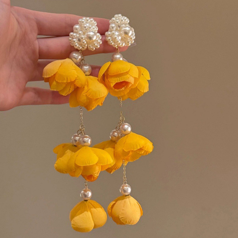 A Pair of Pastoral-style Sweet and Exaggerated Artificial Glass Flower Bud Tassel Fashion Earrings