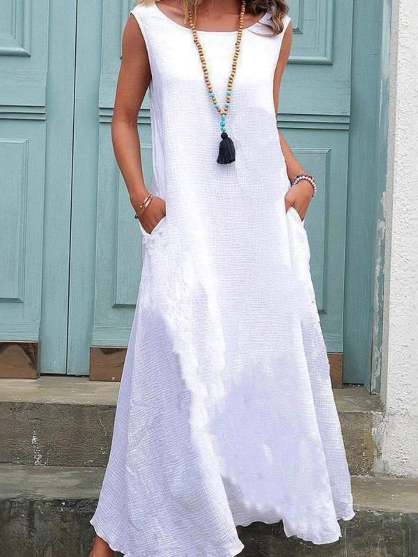 Solid Color Pockets Sleeveless Plus Size Boat Neck Maxi Dresses