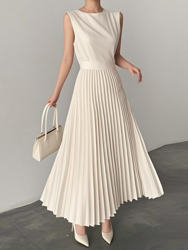 Solid Color Pleated Sleeveless Loose Round-Neck Maxi Dresses
