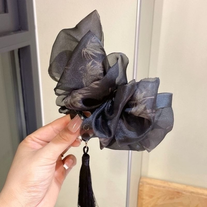 ✨2Pcs Ink Wash Tassel Cloud Shark Clips