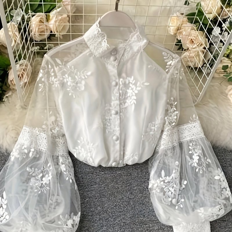 ✨French Retro Lace Stitching Shirt 🤍