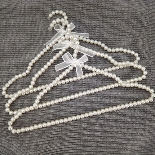 Elegant Lady Pearl Clothes Hanger; Advanced Bow Wedding Dress; Fairy Clothes Rack; Home Use Anti-Slip Clothes Hanger