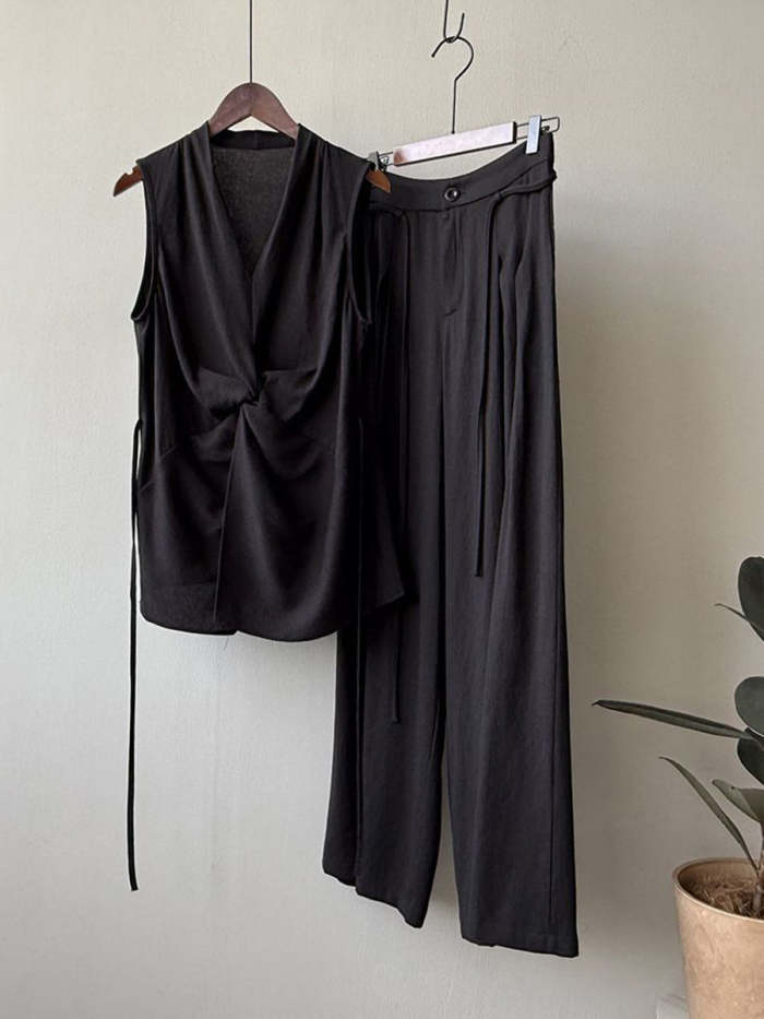 Casual Two-piece Set: Floral-print Linen & Cotton Top And Solid-color Trousers