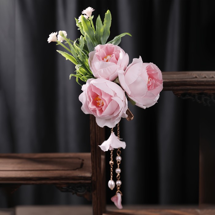 1pc Gentle and Endless Fairy-Tale Style Pink Artificial Flower Tassel Hair Clip for Women, Perfect for Vacation Vibes, Photoshoots, and Stunning Hair Accessories