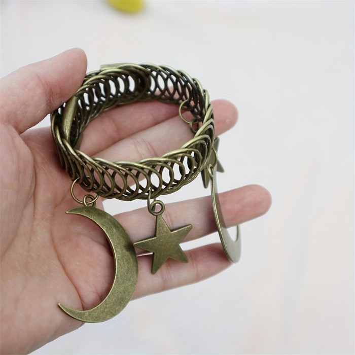 1pc Vintage Star and Moon Metal Curtain Tieback - Zinc Alloy, Ideal for Living Room, Bedroom, Study - Elegant Home Decor Accessory, Curtain Tiebacks|Vintage Style|Durable Zinc Alloy, Curtains for Living Room